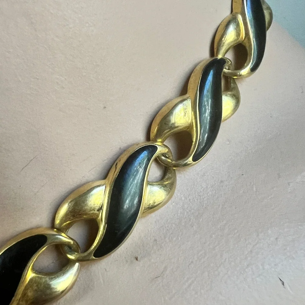 Vintage‎ Gold Tone Black Enamel Swirl Link Collar Choker Necklace Minimalist 80s
